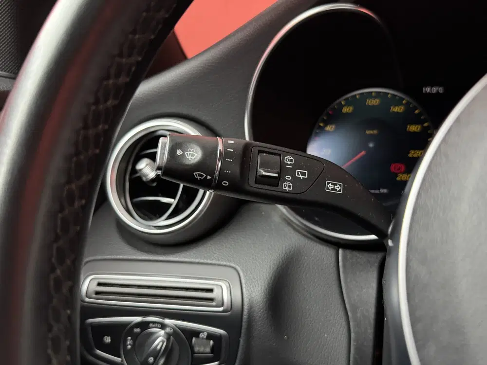 Mercedes-Benz C-Klasse 180 Business Solution AMG uit 2020, foto 14