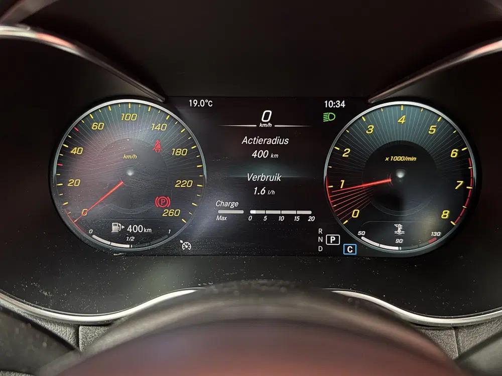 Mercedes-Benz C-Klasse 180 Business Solution AMG uit 2020, foto 16