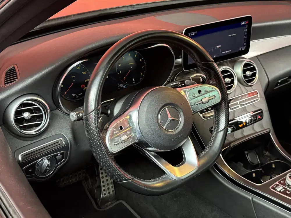 Mercedes-Benz C-Klasse 180 Business Solution AMG uit 2020, foto 3