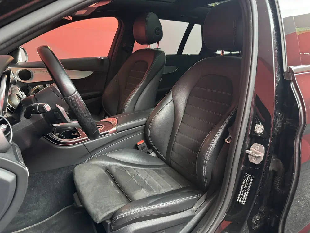 Mercedes-Benz C-Klasse 180 Business Solution AMG uit 2020, foto 4