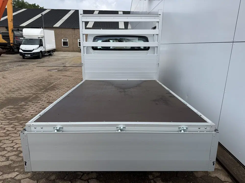 Maxus eDeliver 3 50kWh 122PK Nieuw Open Laadbak 327km WLTP uit 2025, foto 11