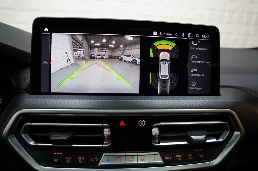 BMW X4 XDrive20i M SPORT PANO LASER SFEERVERLICHT uit 2022, foto 17