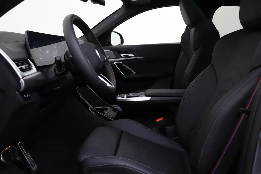BMW iX2 eDrive20 M Sport uit 2026, foto 12
