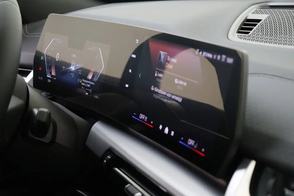 BMW iX2 eDrive20 M Sport uit 2026, foto 19