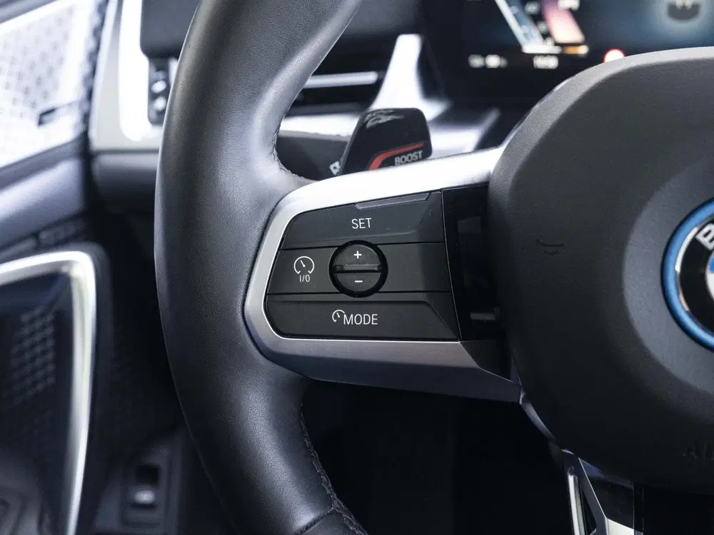 BMW iX2 eDrive20 SoH 100% uit 2025, foto 17
