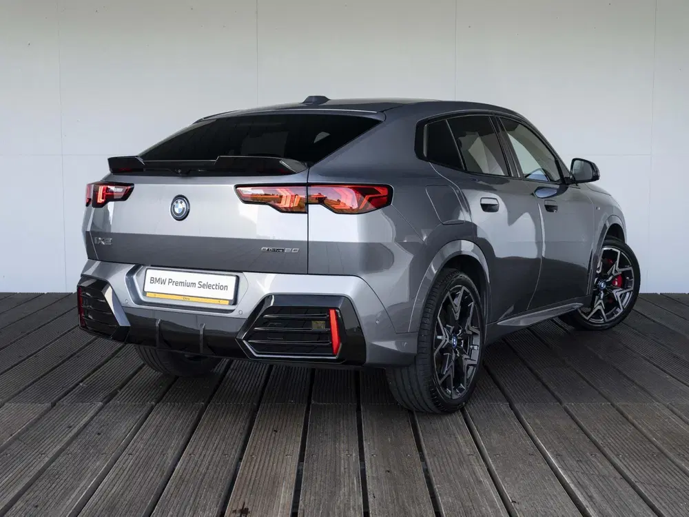 BMW iX2 eDrive20 SoH 100% uit 2025, foto 2