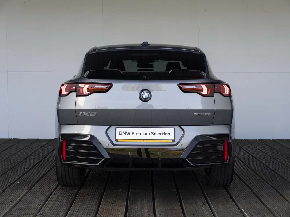 BMW iX2 eDrive20 SoH 100% uit 2025, foto 8