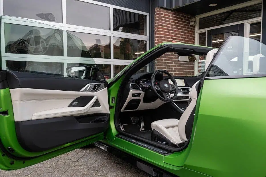 BMW M4 BMW M4 Competition xDrive Cabrio uit 2022, foto 11