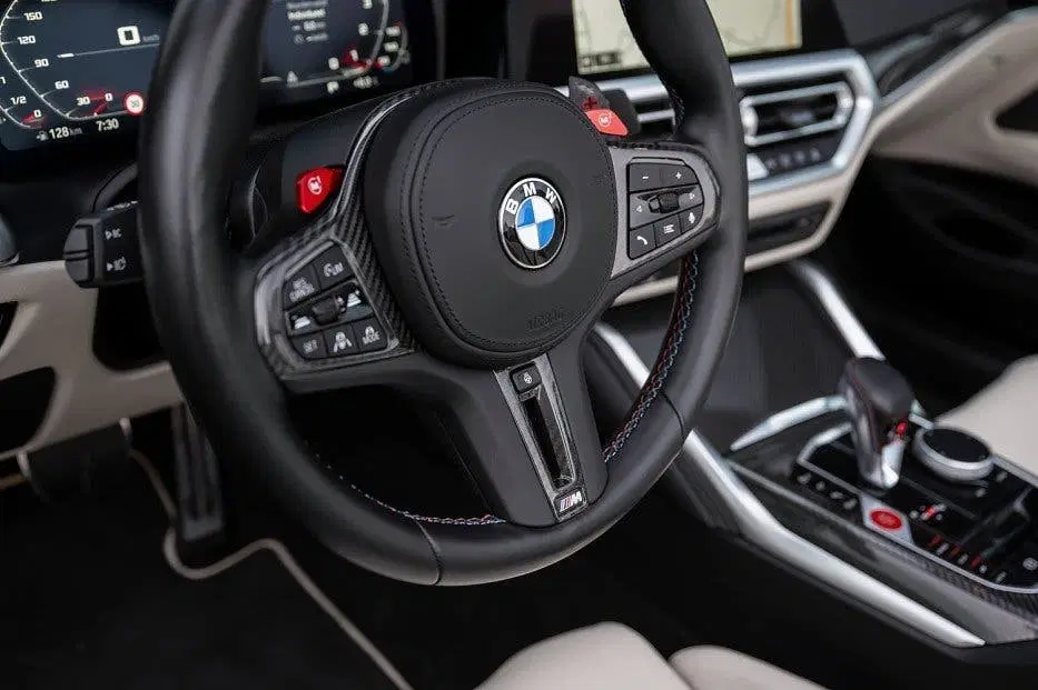 BMW M4 BMW M4 Competition xDrive Cabrio uit 2022, foto 16