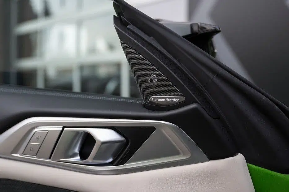 BMW M4 BMW M4 Competition xDrive Cabrio uit 2022, foto 18