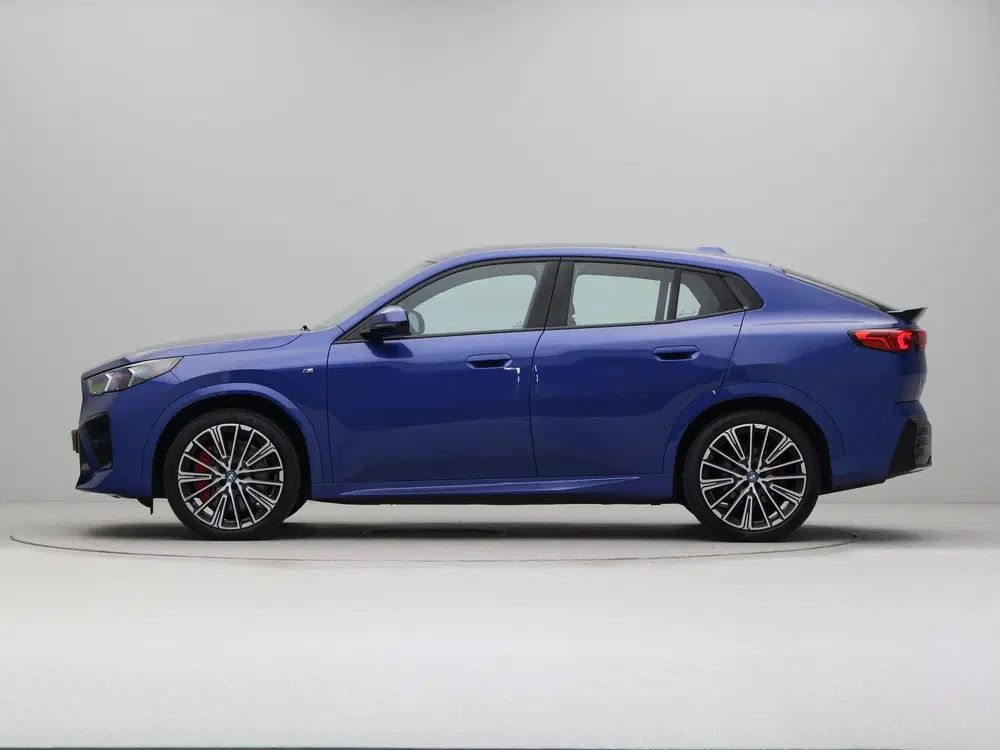 BMW iX2 xDrive30 67 kWh M Sport Edition (bj 2025 uit 2025, foto 11
