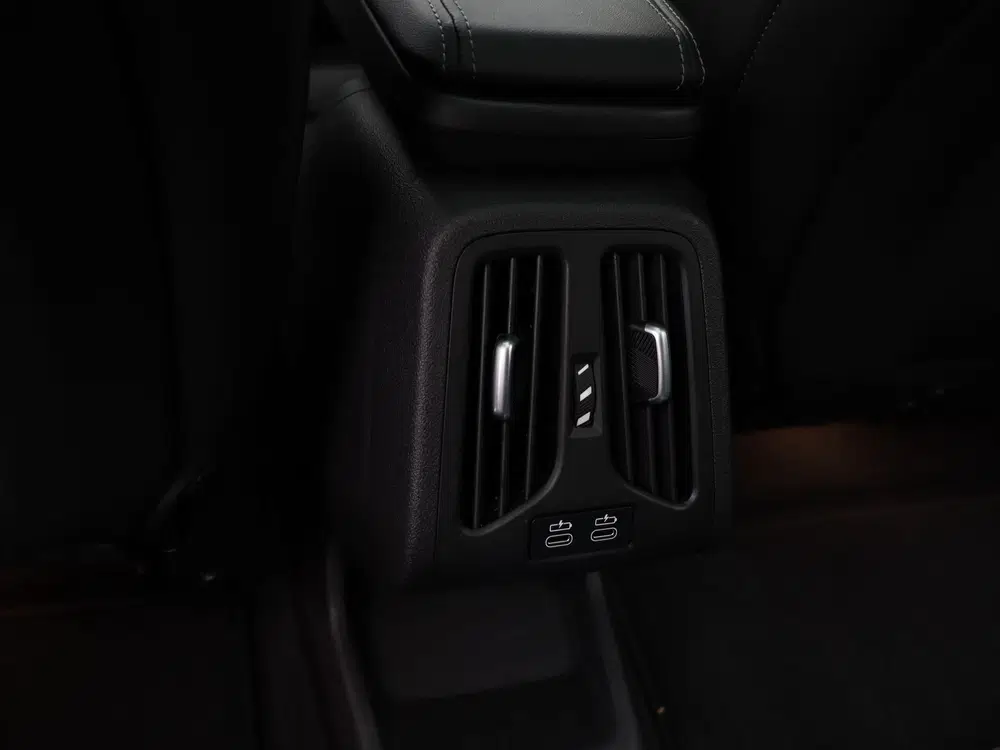 BMW iX2 xDrive30 67 kWh M Sport Edition (bj 2025 uit 2025, foto 17