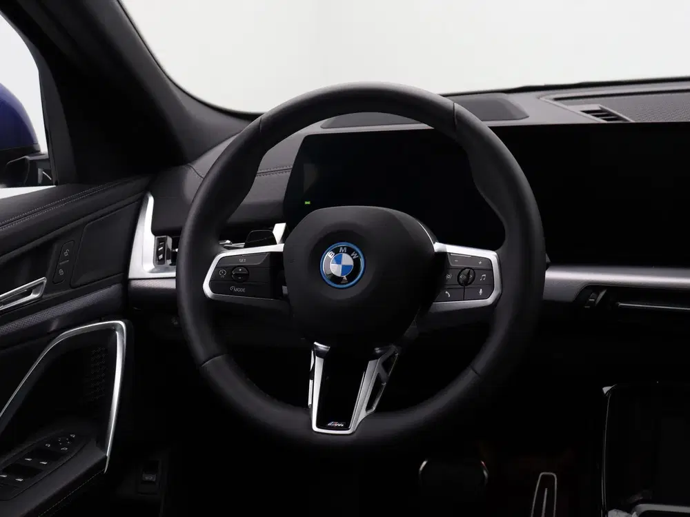 BMW iX2 xDrive30 67 kWh M Sport Edition (bj 2025 uit 2025, foto 2