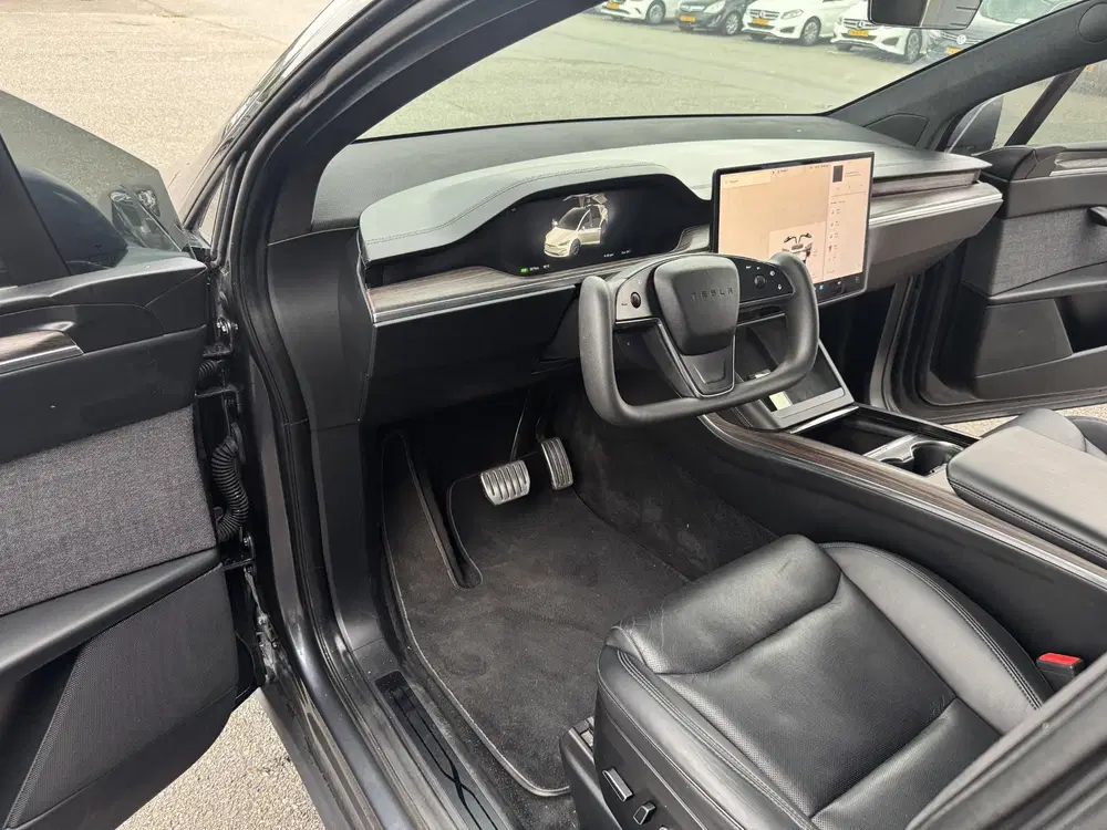 Tesla Model X Base AWD 7 personen 100 KWH uit 2022, foto 11