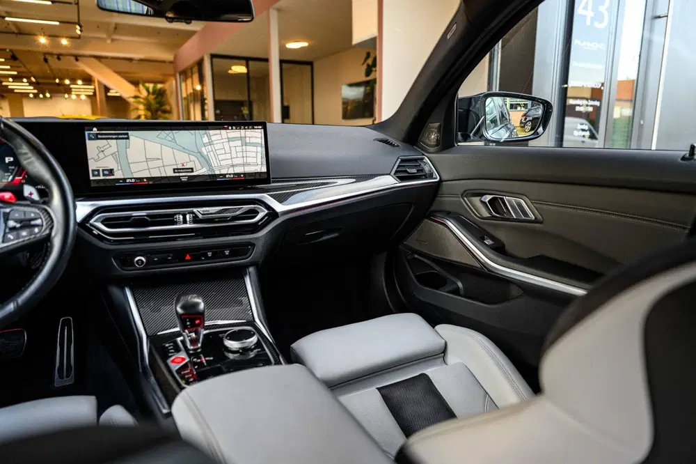 BMW M3 xDrive Competition uit 2023, foto 15