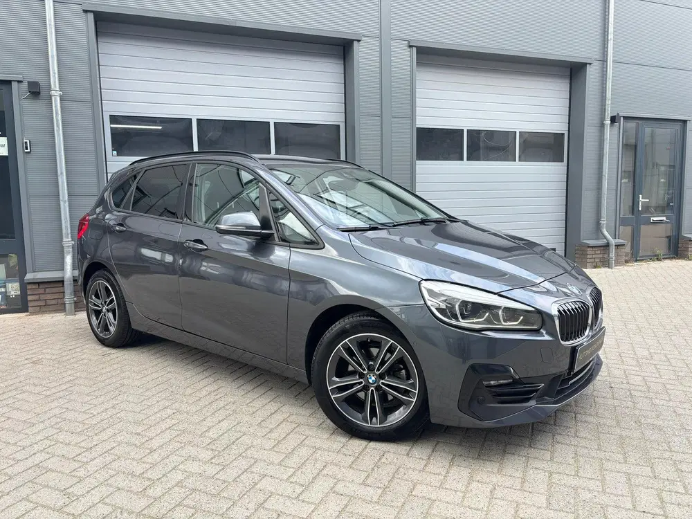 BMW 2-serie Active Tourer 218i 136pk Aut 2021 Grijs BT uit 2021, foto 2