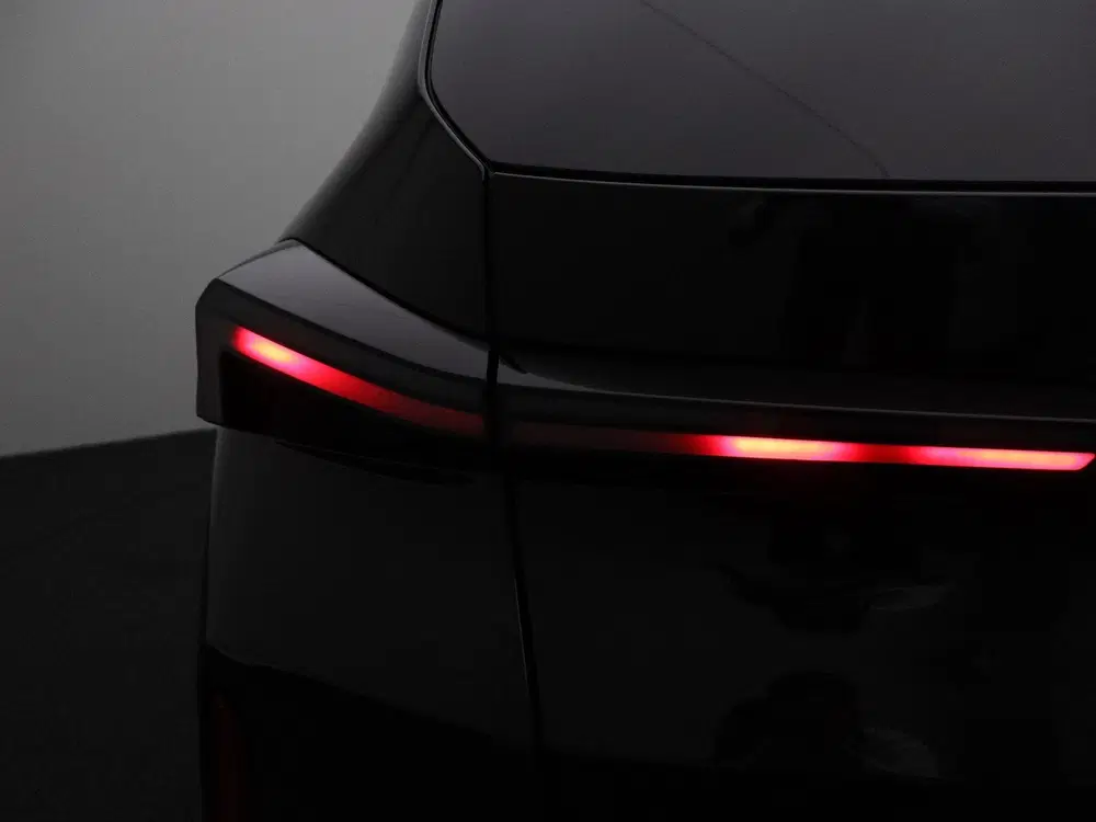 BMW XM 50e High Executive uit 2026, foto 12