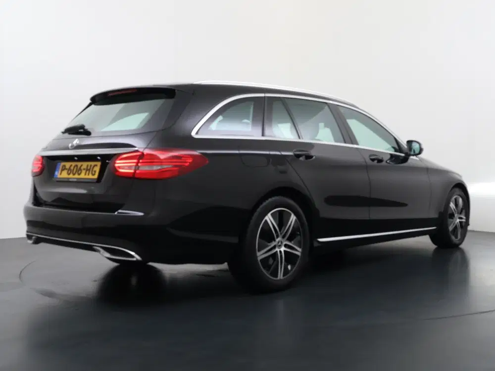 Mercedes-Benz C-Klasse 200 d Premium Pack Avantgarde uit 2021, foto 3