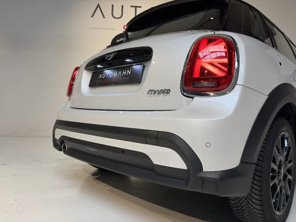 Mini Cooper Cooper 1.5 Aut Camden Edition uit 2023, foto 8
