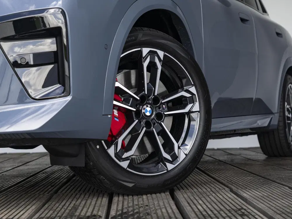 BMW iX2 xDrive30 M Sport Edition uit 2026, foto 16
