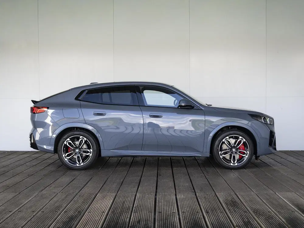 BMW iX2 xDrive30 M Sport Edition uit 2026, foto 4