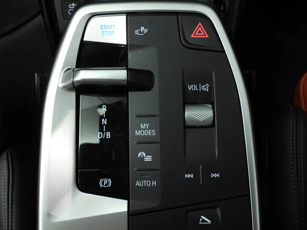 BMW iX2 eDrive20 uit 2025, foto 16