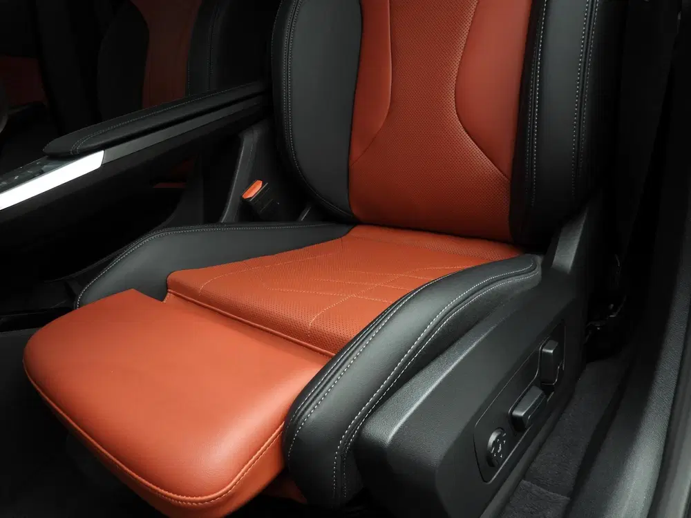 BMW iX2 eDrive20 uit 2025, foto 17