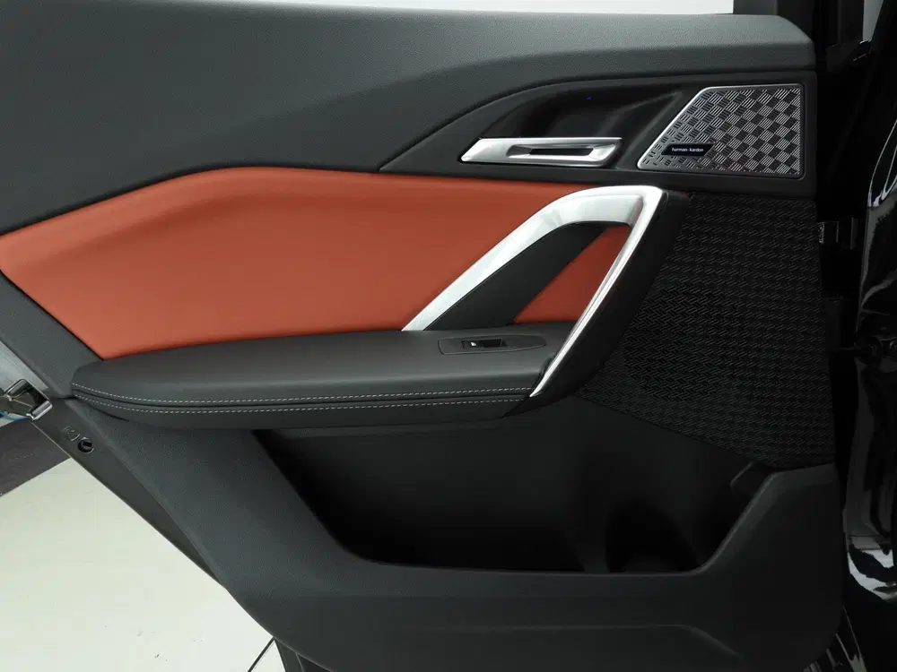 BMW iX2 eDrive20 uit 2025, foto 18