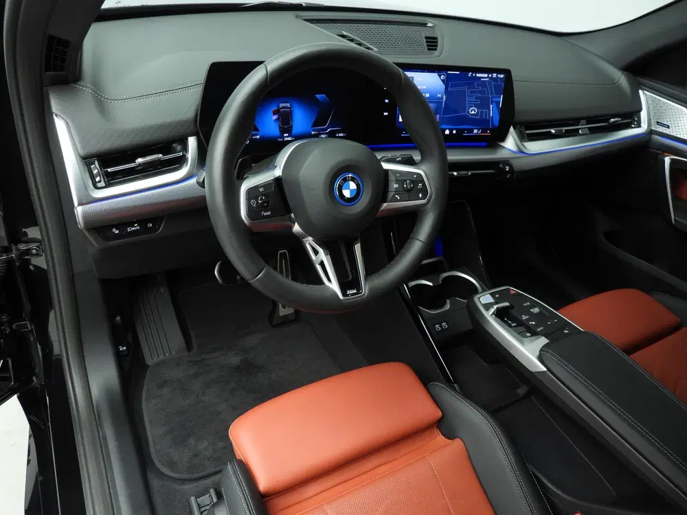 BMW iX2 eDrive20 uit 2025, foto 6