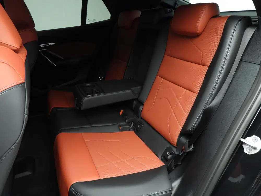BMW iX2 eDrive20 uit 2025, foto 8