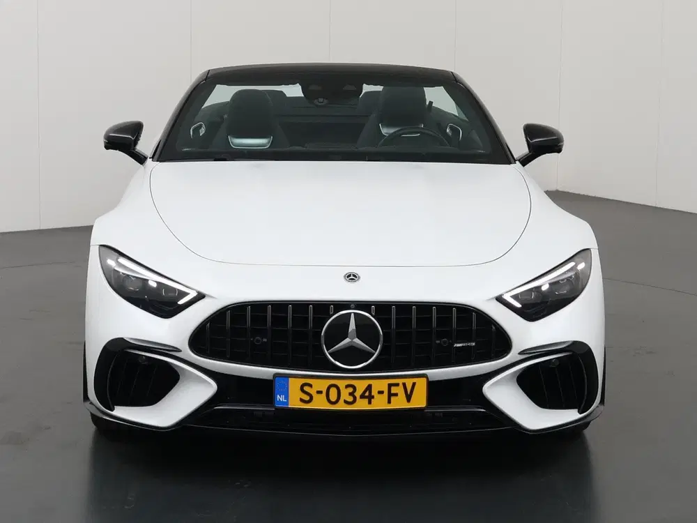 Mercedes-Benz SL AMG 63 4MATIC+ uit 2023, foto 3