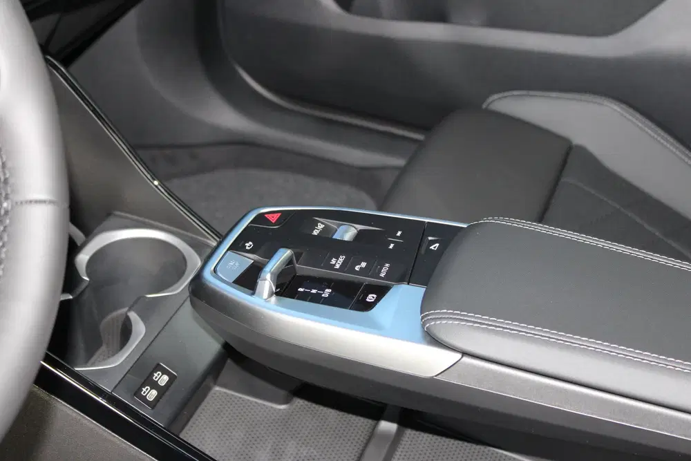 BMW iX2 eDrive20 M Sport uit 2026, foto 9