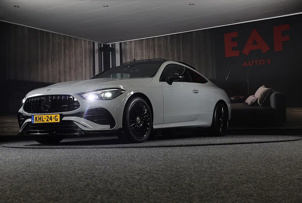 Mercedes-Benz CLE CLE Coupé 300 e AMG 53 Look uit 2025, foto 5