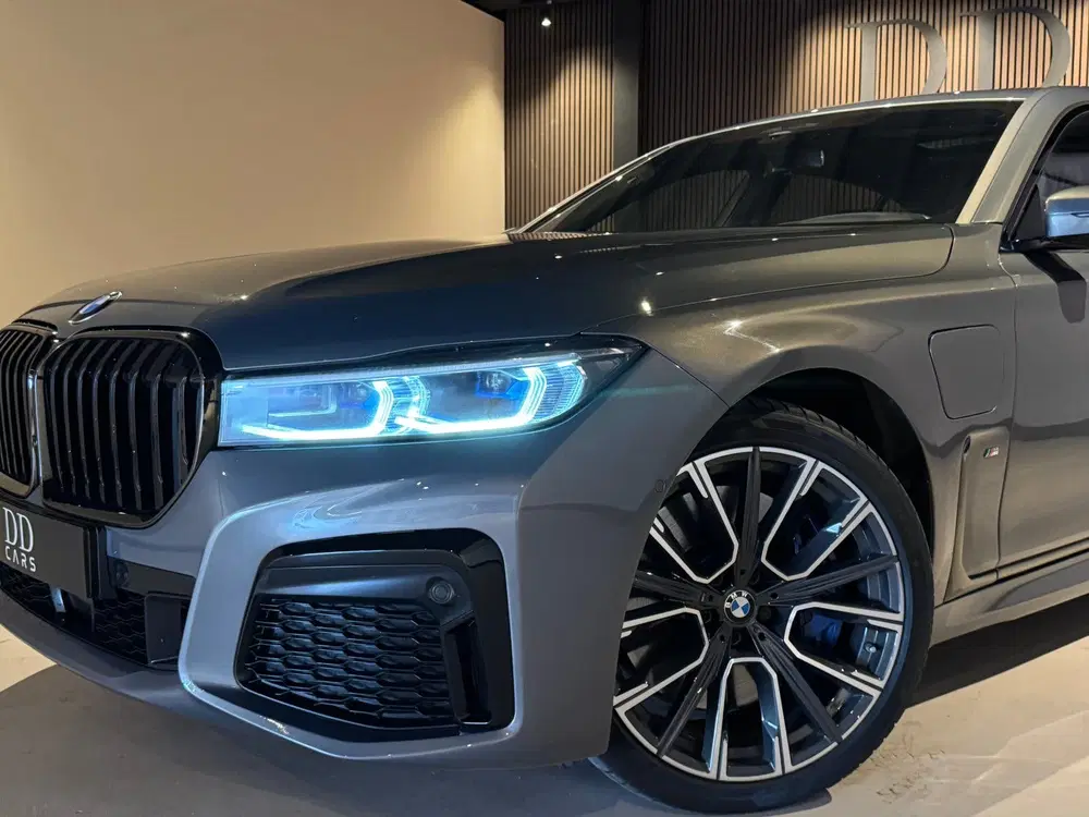 BMW 7-serie 745Le 394PK uit 2020, foto 2