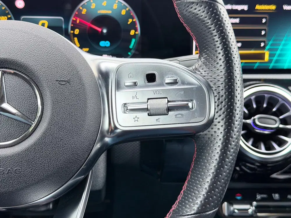 Mercedes-Benz CLA 250 e AMG Pano uit 2022, foto 14