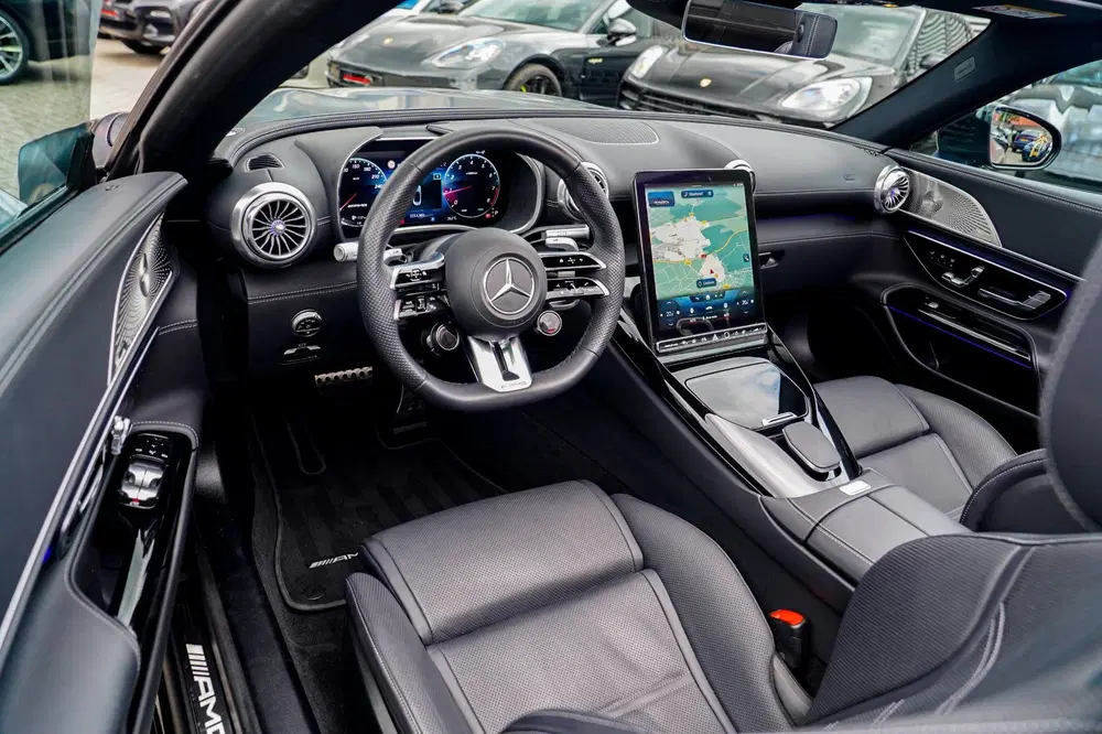 Mercedes-Benz SL AMG 43 uit 2022, foto 3