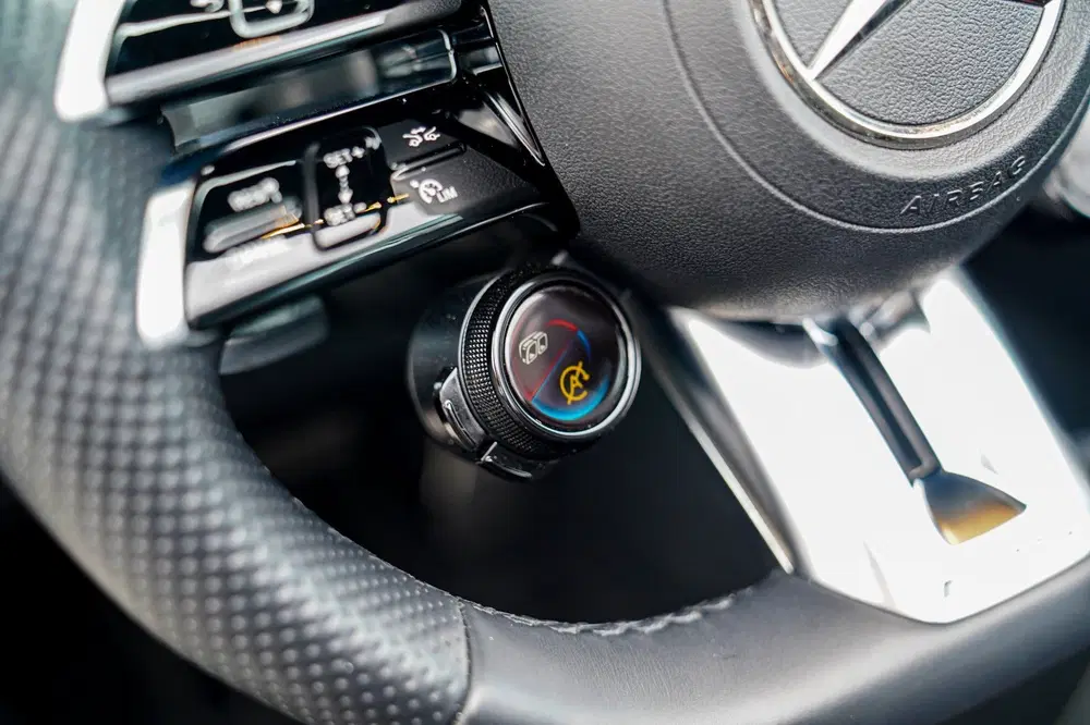Mercedes-Benz SL AMG 43 uit 2022, foto 6