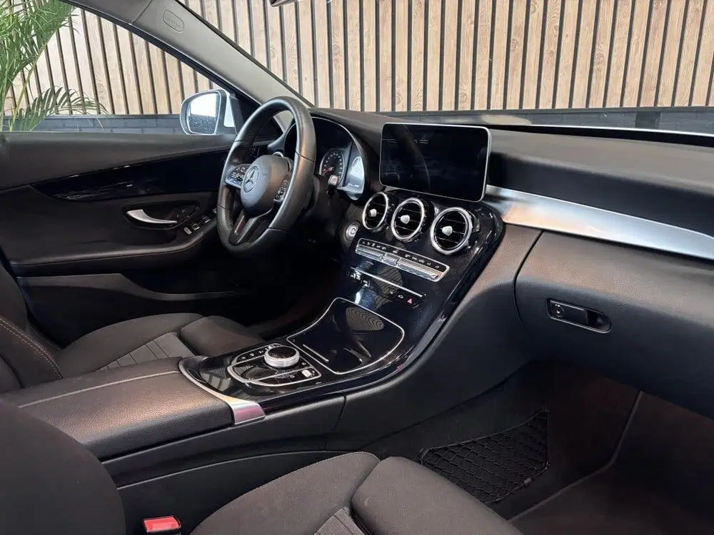 Mercedes-Benz C-Klasse 160 AUTOMAAT uit 2020, foto 16