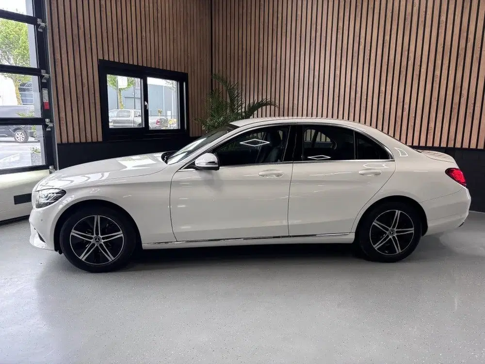Mercedes-Benz C-Klasse 160 AUTOMAAT uit 2020, foto 2