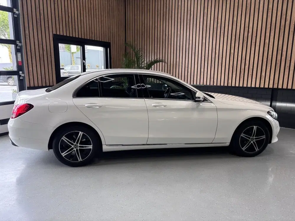 Mercedes-Benz C-Klasse 160 AUTOMAAT uit 2020, foto 4