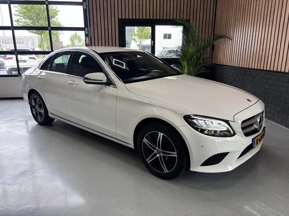 Mercedes-Benz C-Klasse 160 AUTOMAAT uit 2020, foto 5