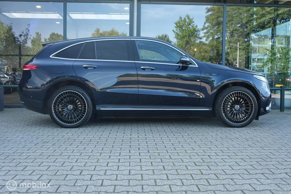 Mercedes-Benz EQC Mercedes EQC 400 4MATIC AMG Line Premium+ uit 2023, foto 5