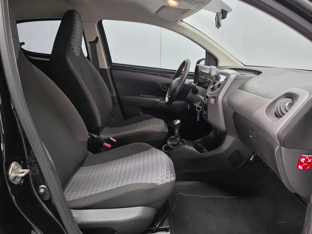 Peugeot 108 1.0 e-VTi Active Airco uit 2021, foto 10