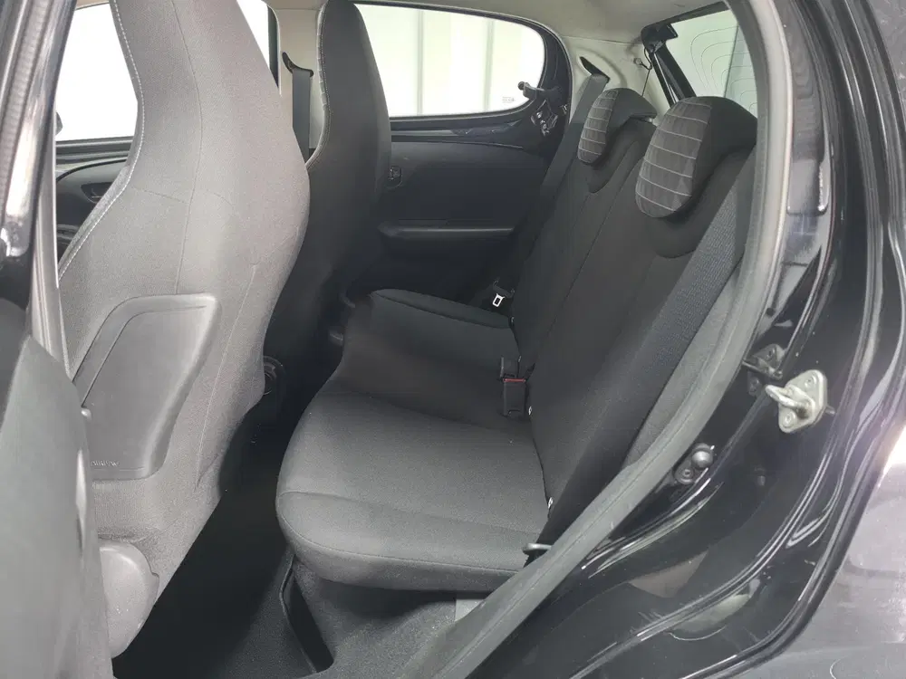 Peugeot 108 1.0 e-VTi Active Airco uit 2021, foto 13