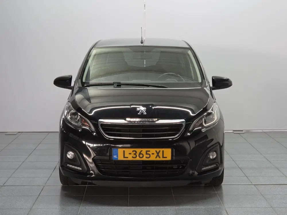 Peugeot 108 1.0 e-VTi Active Airco uit 2021, foto 8