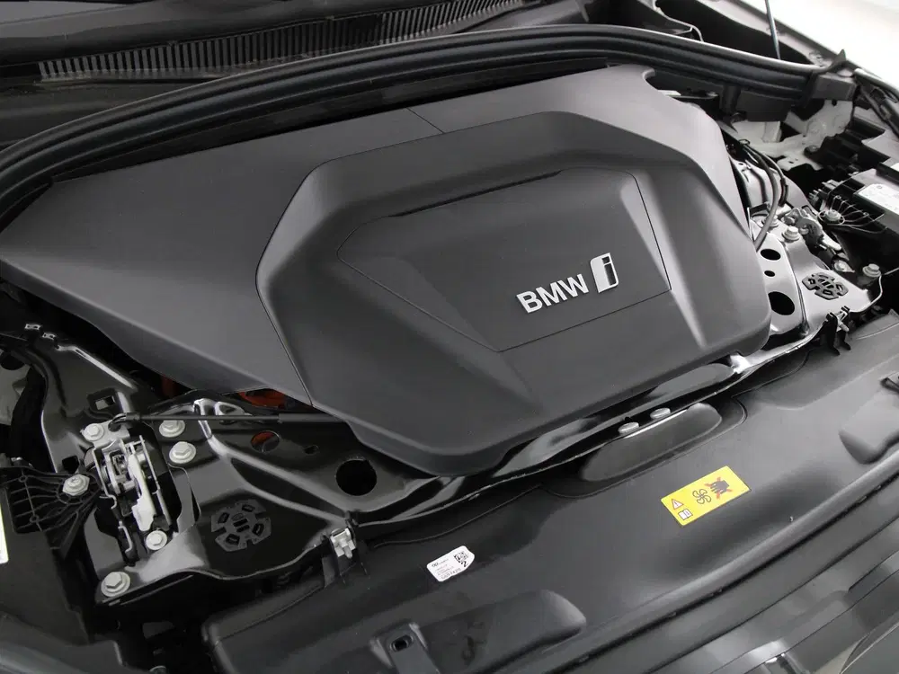 BMW iX2 eDrive20 67 kWh M-sport Pro (bj 2026 uit 2026, foto 4