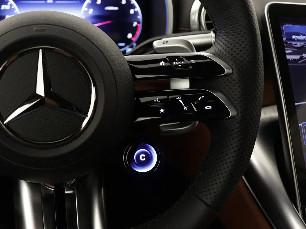 Mercedes-Benz SL AMG 43 uit 2025, foto 19