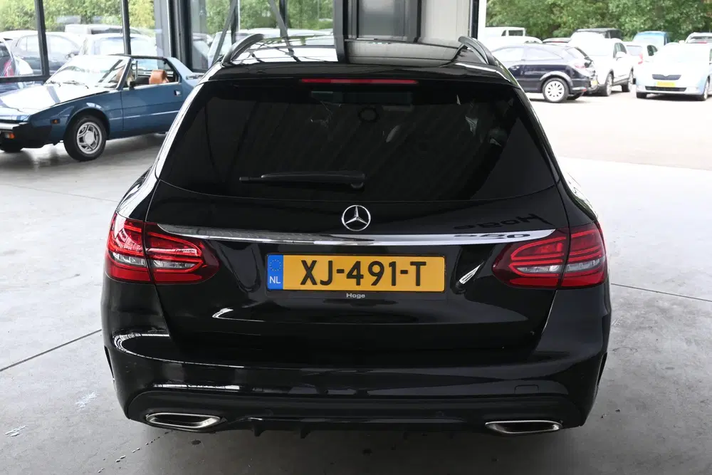 Mercedes-Benz C-Klasse 180 Business Solution AMG Line uit 2019, foto 14