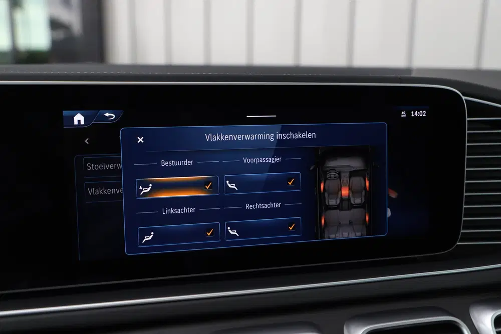 Mercedes-Benz GLS AMG 63 4MATIC+ uit 2023, foto 20