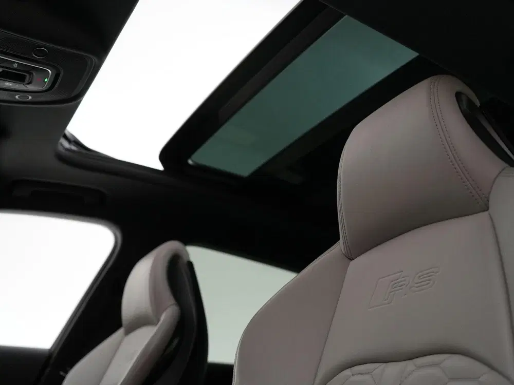 Audi RS4 2.9 450pk TFSI quattro competition plus uit 2021, foto 18